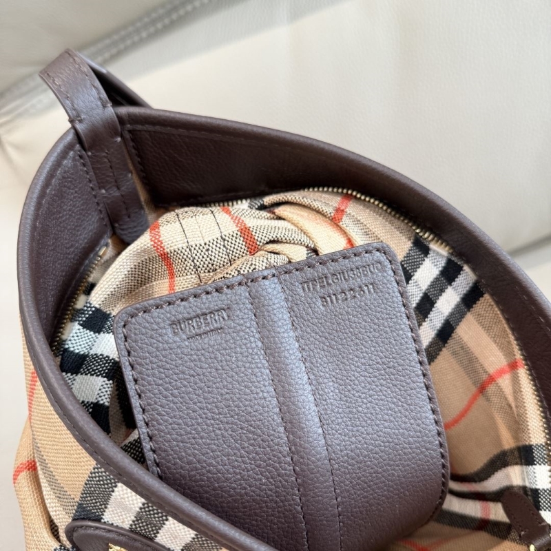 Bv*b*rry hobo bags